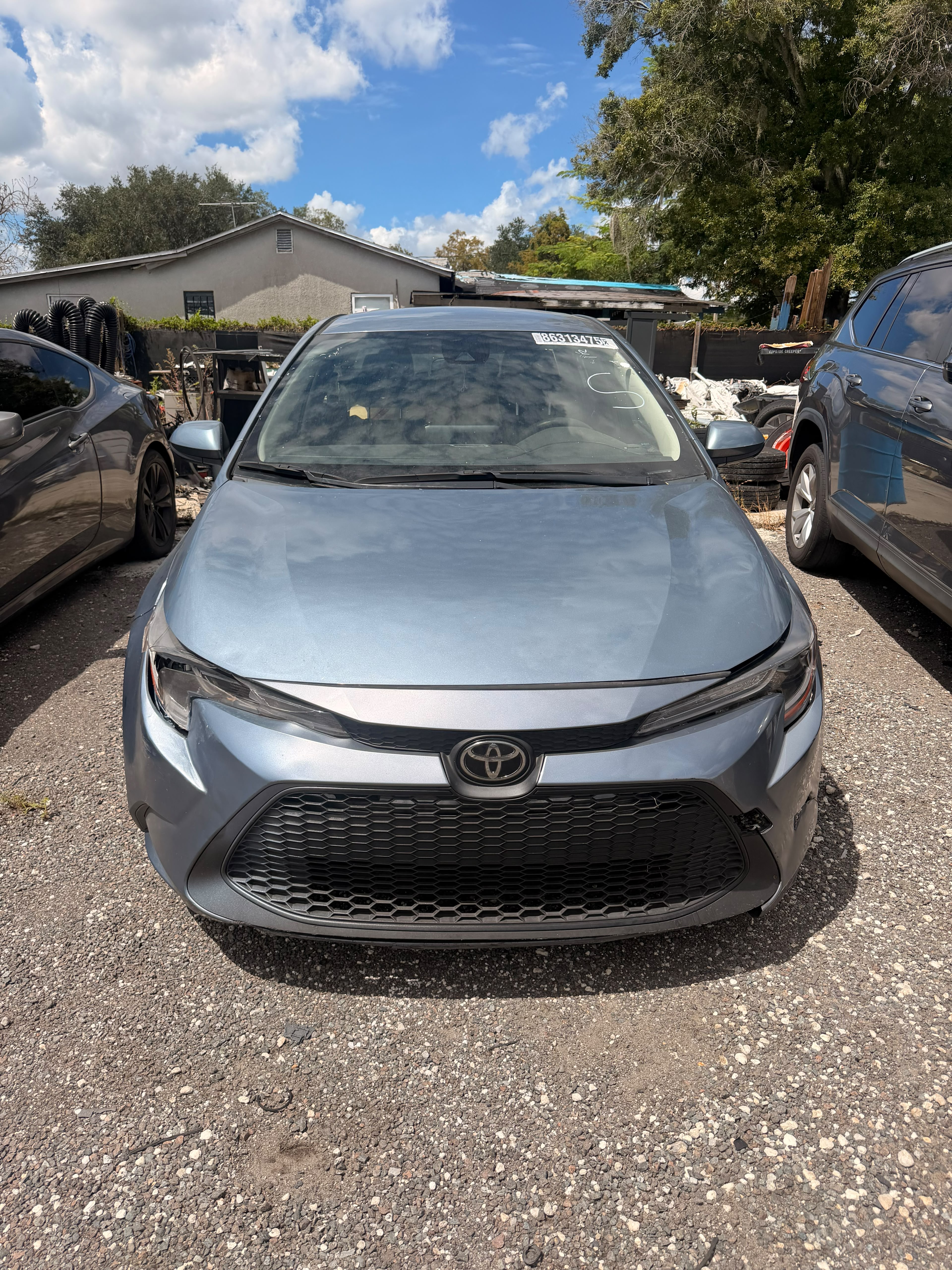 2022 Toyota Corolla Le photo 1